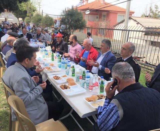 Vali Yazıcı köy hayrına katıldı