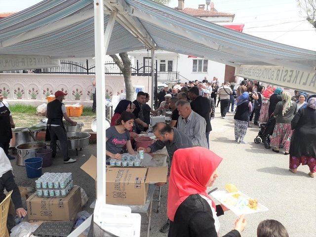 Vali Yazıcı köy hayrına katıldı