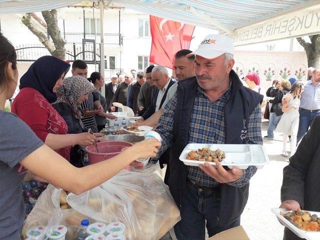 Vali Yazıcı köy hayrına katıldı