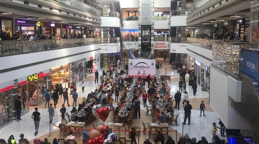 AVM&rsquo;de santra&ccedil; turnuvasına yoğun ilgi
