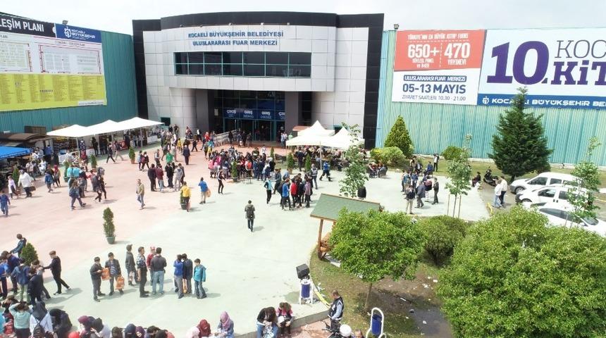 Kocaeli&rsquo;de ara&ccedil;ta sinema keyfi