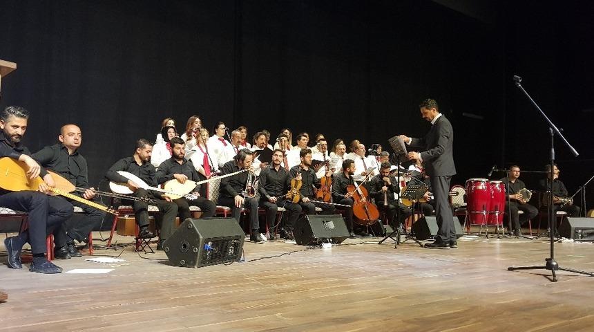 &Ouml;ğretmenler korusundan nağmeler