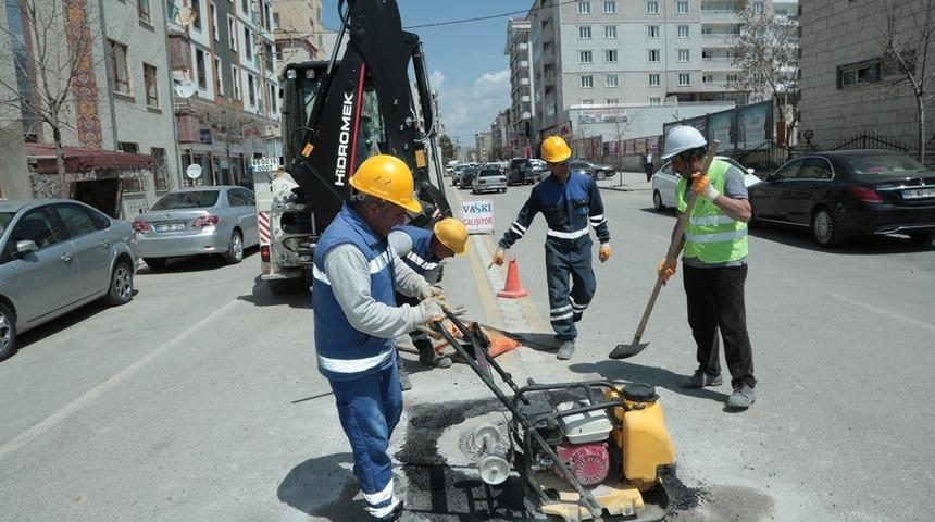 VASKİ tehlike arz eden r&ouml;gar kapaklarını değiştiriyor