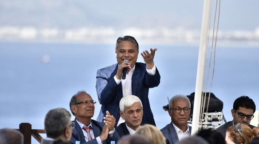 Uysal , muhtarlarla buluştu: “Azmedeceğiz ve başaracağız"