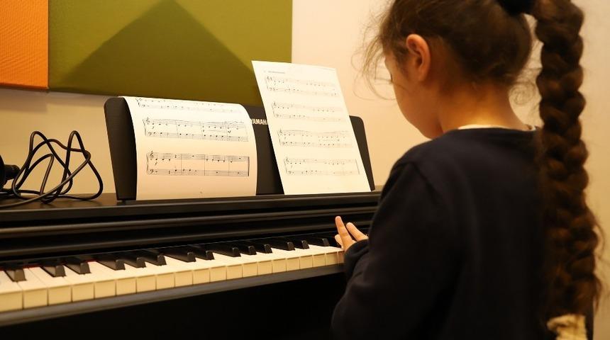 ŞSM&rsquo;de piyano eğitimleri başladı