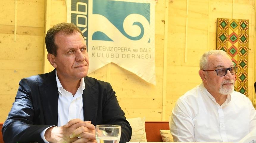 Se&ccedil;er: "K&uuml;lt&uuml;r ve sanat alanında bonk&ouml;r olacağım"