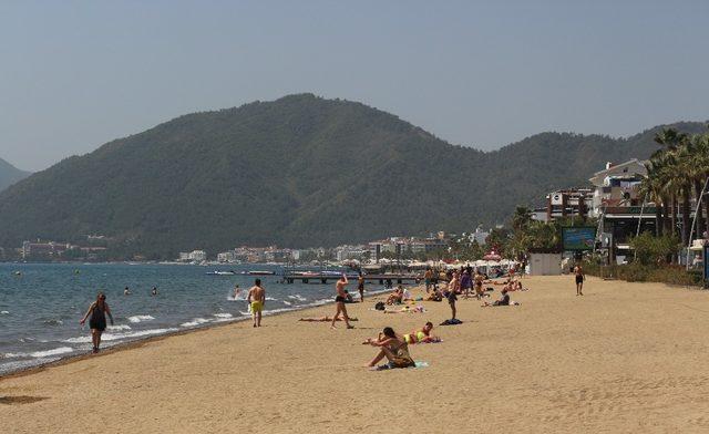 Marmaris’te plajlar hareketlendi