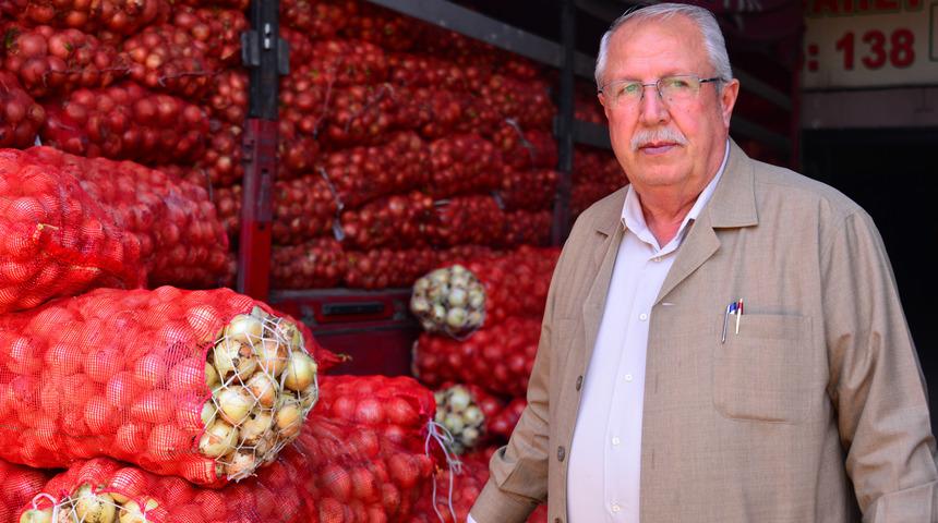 Adana sebze halinde soğan 75 kuruşa düştü