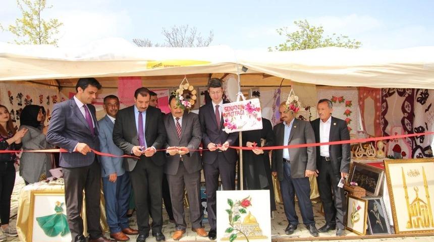 Polateli il&ccedil;esinde yıl sonu sergisi