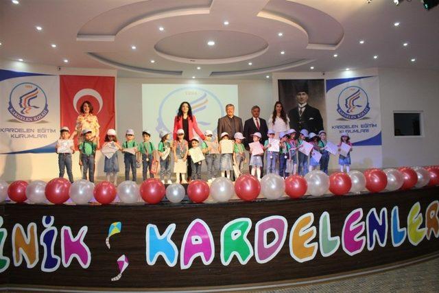 Kardelen Koleji minikleri yıl sonu heyecanını yaşadı