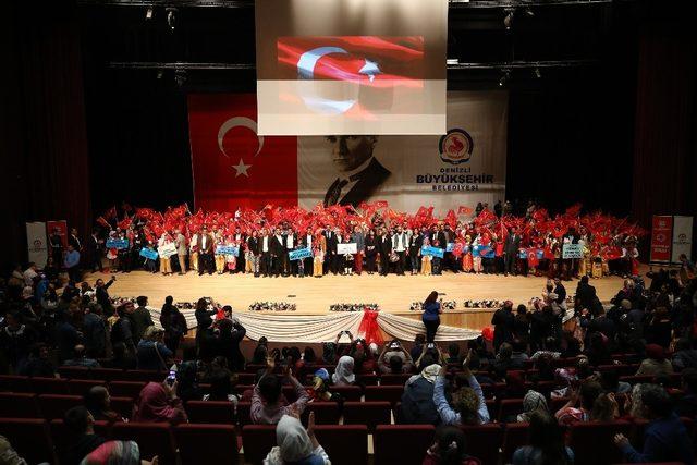 Denizli’de 3. Halk Oyunları Çocuk Şenliği