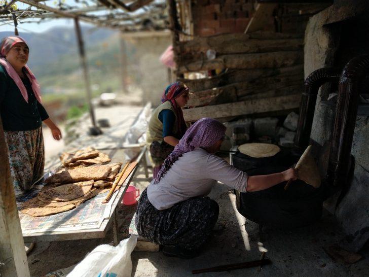 100 yıllık geleneği sürdüren Amasyalı kadınlar Ramazan ayına hazırlanıyor G3
