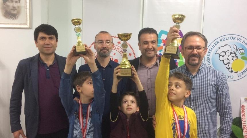 Şehit Makbule anısına &rsquo;Satran&ccedil; Turnuvası&rsquo; d&uuml;zenlendi