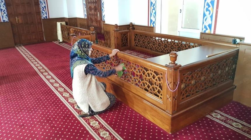 Niksar&rsquo;da Camilerde Ramazan temizliği