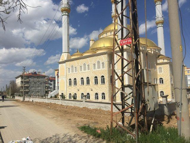 Caminin trafoya bağlanan yüksek gerilim kablosu çalındı