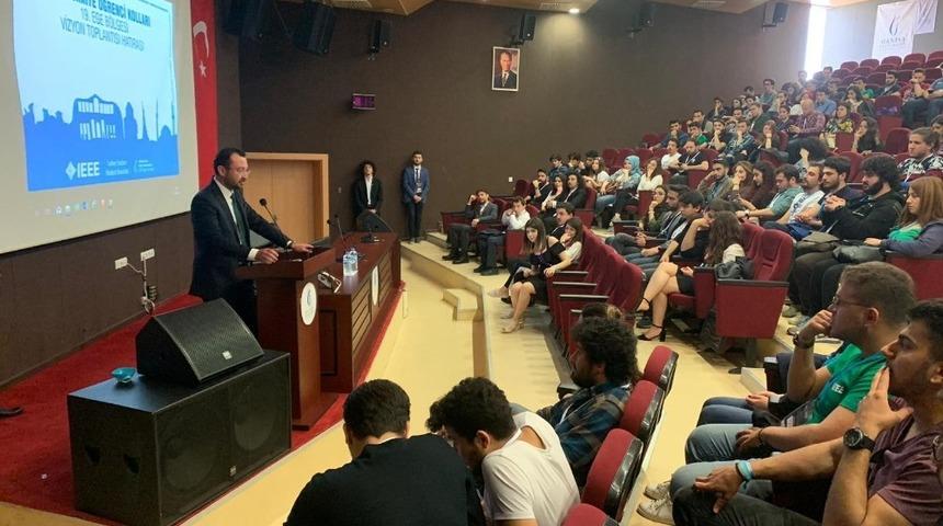 Aloğlu, m&uuml;hendis adaylarıyla buluştu