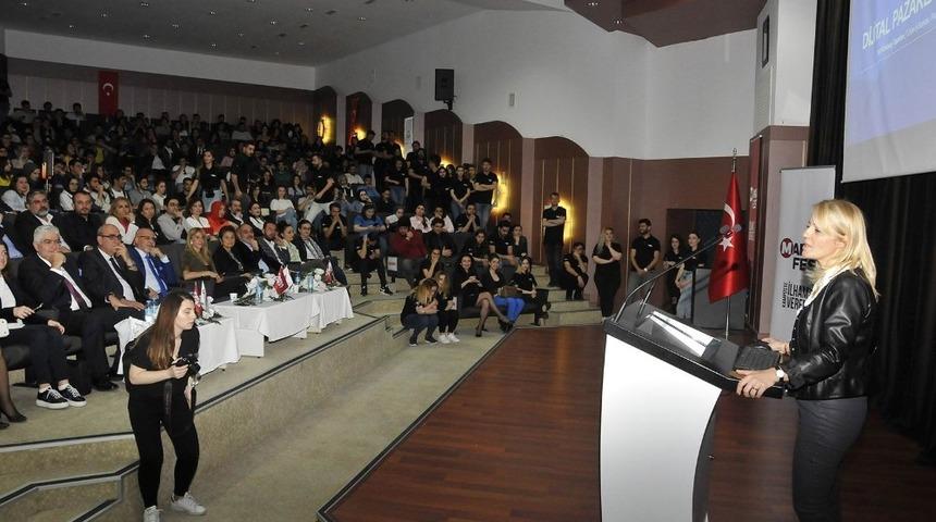 Sel&ccedil;uk&rsquo;ta 2. Marka Festivali başladı