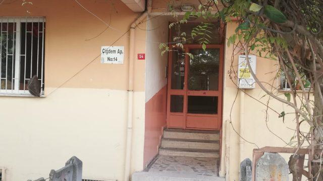 Avcılar'da 5 katlı bina çökme riski nedeniyle boşaltıldı (1)