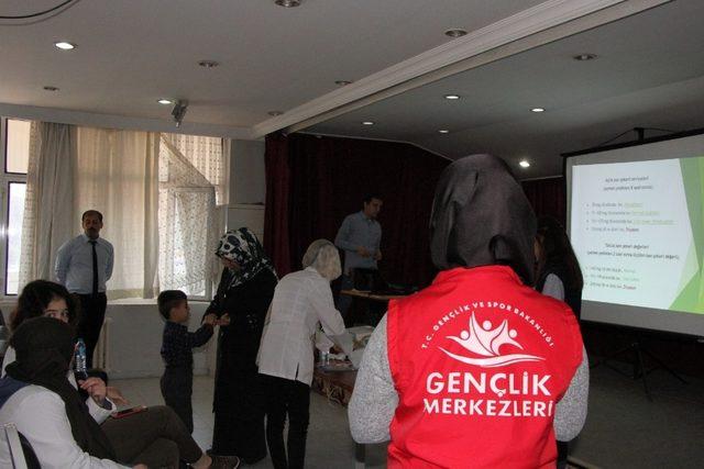 Hizan’da ‘kanser ve şeker hastalığı’ konulu seminer