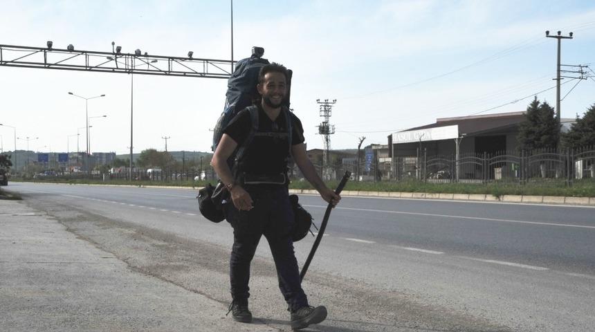 İtalyan antropolog yürüyerek Çin’e gidiyor