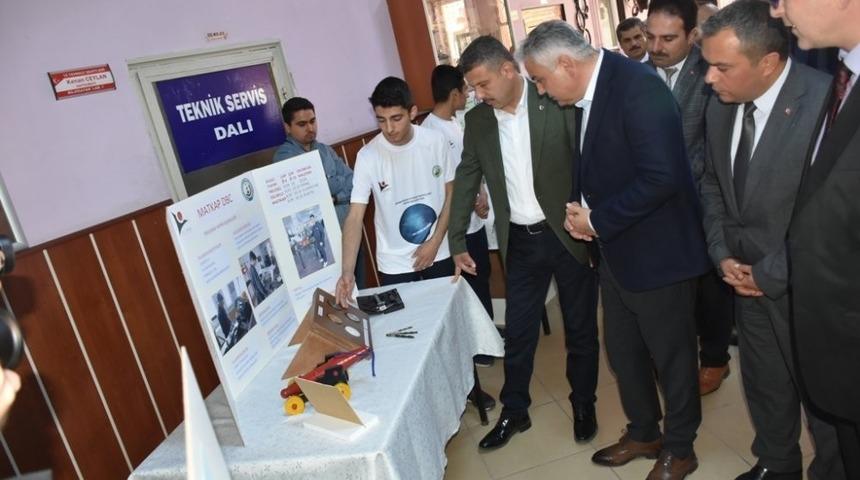 Boyabat&rsquo;ta T&Uuml;BİTAK 4006 Bilim Fuarı