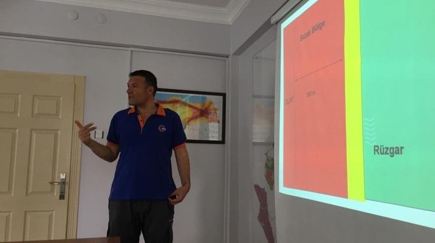 Kırşehir&rsquo;de, Arama Kurtarma Ekibine &rsquo;Acil M&uuml;dahale Eğitimi&rsquo; verildi