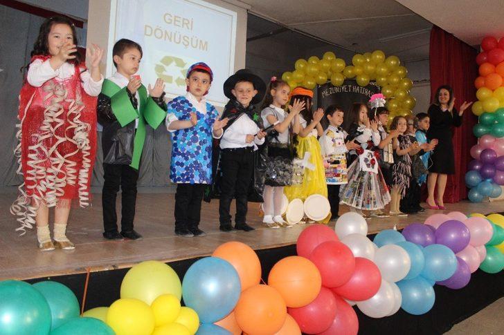 Geri dönüşüm defilesi izleyenlerden bol alkış aldı G1