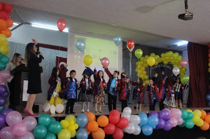 Geri dönüşüm defilesi izleyenlerden bol alkış aldı G3