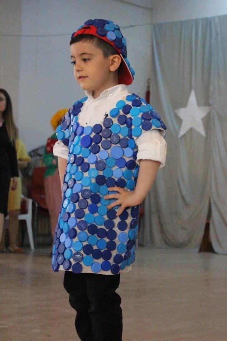 Geri dönüşüm defilesi izleyenlerden bol alkış aldı G5