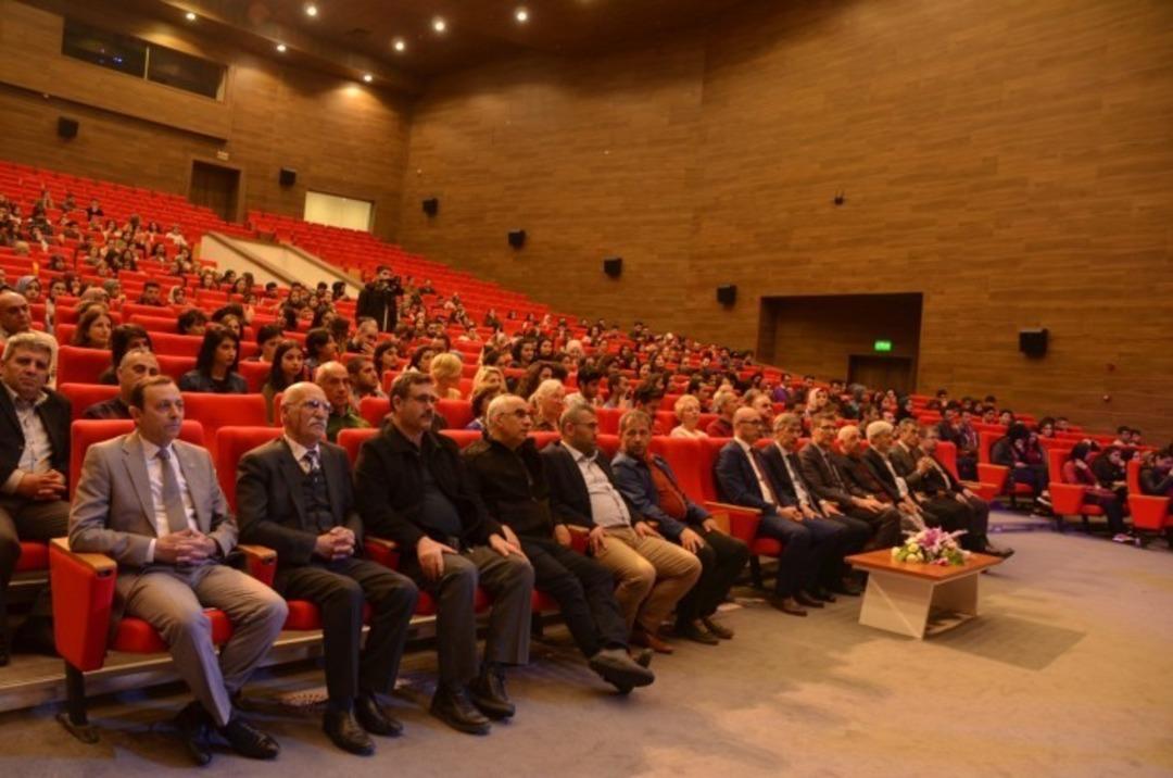 Binali Yıldırım &Uuml;niversitesinde &ldquo;Hikayeli Erzincan T&uuml;rk&uuml;leri Konseri&rdquo; d&uuml;zenlendi