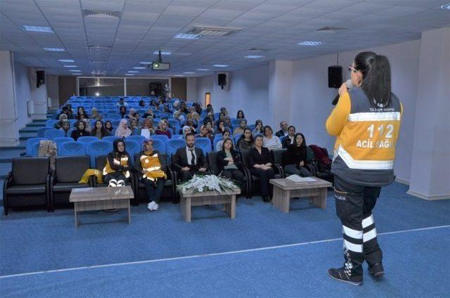 Erzincan’da  “İlk Yardım Eğitimi Konferansı” verildi