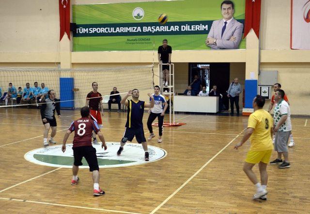 Voleybol Turnuvasında Şampiyon Zabıta Müdürlüğü