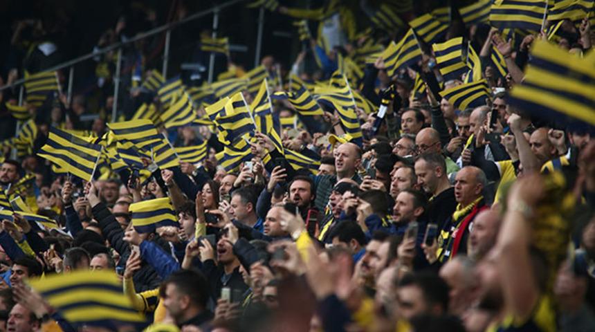 Fenerbahçe'de bu sezonun yıldızı taraftarlar