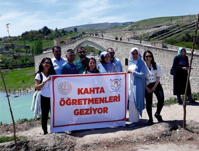 Kahta’daki öğretmenler EDEP Projesi ile geziyor