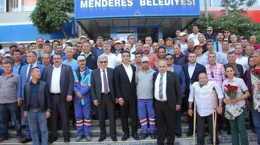 Menderes’te toplu sözleşme sevinci
