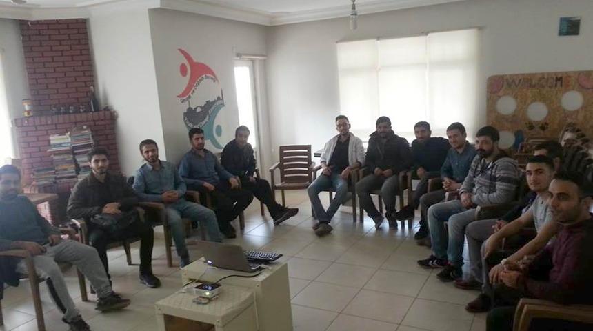 Gen&ccedil;ler bağımlılık konularında bilgilendirildi