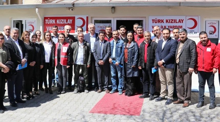 Kızılaydan &lsquo;Hilal Olsun T&uuml;rkiye&rsquo; kampanyası