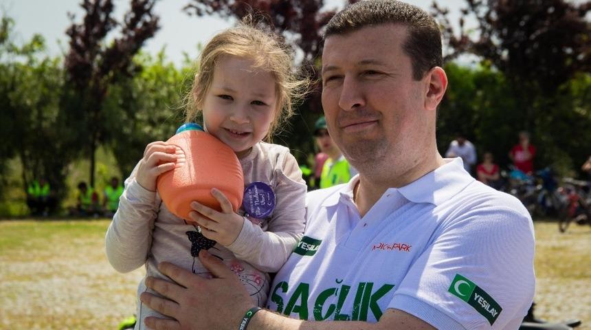 Yeşilay İzmir&rsquo;den &lsquo;sağlık&rsquo; i&ccedil;in bisiklet turu