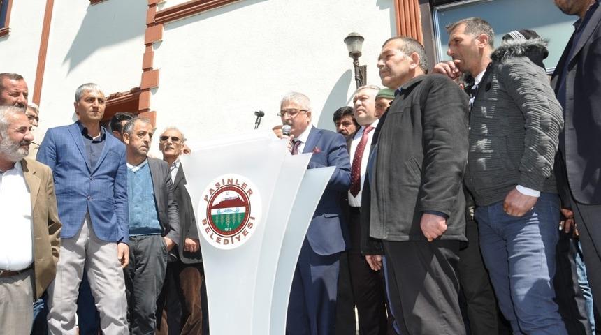 Başkan Ahmet D&ouml;lekli g&ouml;revine başladı