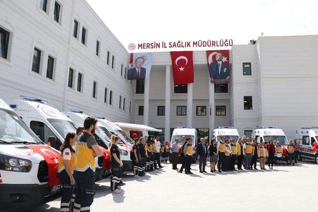 Mersin’de 8 yeni ambulans göreve başladı