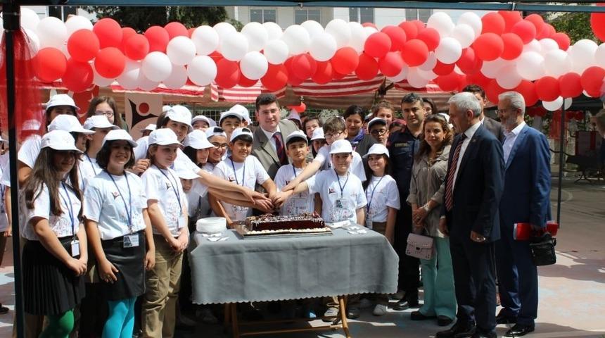 T&Uuml;BİTAK 4006 Bilim Fuarı Kırkağa&ccedil;&rsquo;ta t&ouml;renle a&ccedil;ıldı