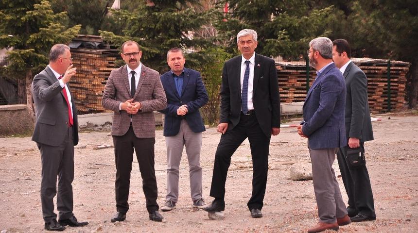 Başkan Kavaklıgil, Yavuz Selim İlkokulu&rsquo;nda incelemelerde bulundu