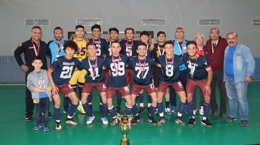Kızlarda Bursa, erkeklerde ise Denizli temsilcileri Gen&ccedil;ler Futsal T&uuml;rkiye Şampiyonu oldu