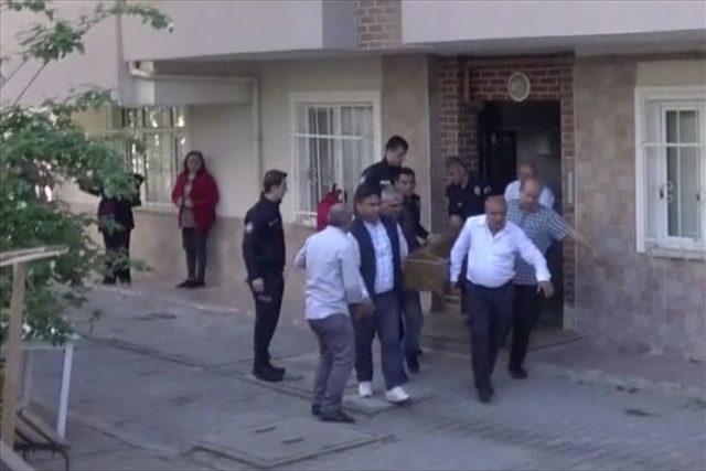 Kocaeli'de karı koca evlerinde ölü bulundu