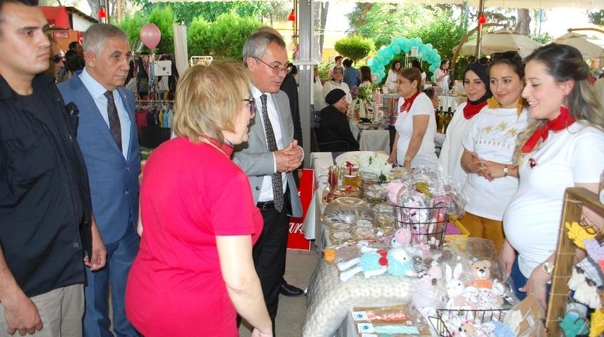 Salihli’de üretici kadın pazarı ilgi çekti