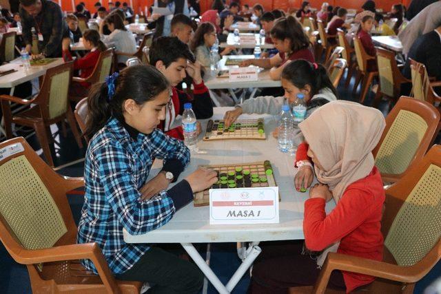 Niğde’de akıl ve zeka oyunları final heyecanı başladı