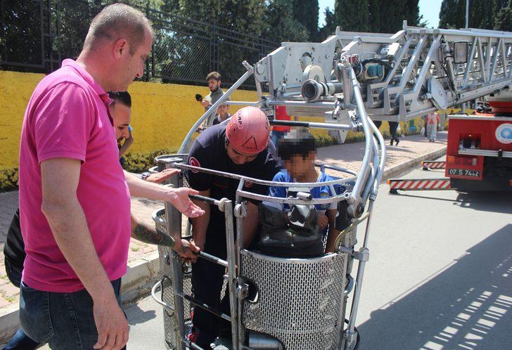 İlkokulda korku dolu anlar! Ekipler duyar duymaz harekete geçti G3