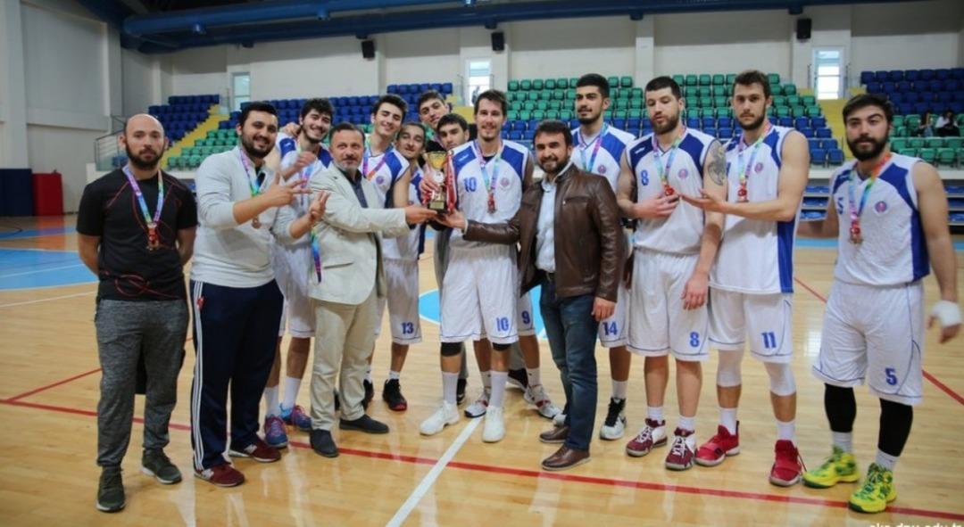 DP&Uuml; Erkek Basketbol Takımı 1. Lig&rsquo;i d&ouml;rd&uuml;nc&uuml; tamamladı