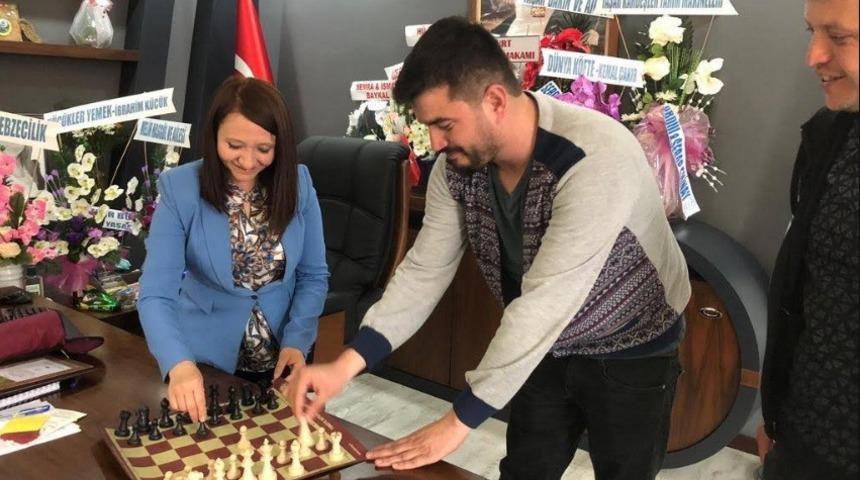 Bilecik Satran&ccedil; İl Temsilciliği&rsquo;nden Başkan Tekin&rsquo;e ziyaret