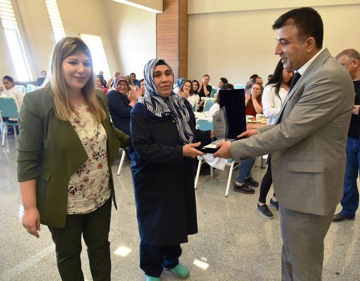 5 -12 Mayıs Ebe ve Hemşireler Haftası G1